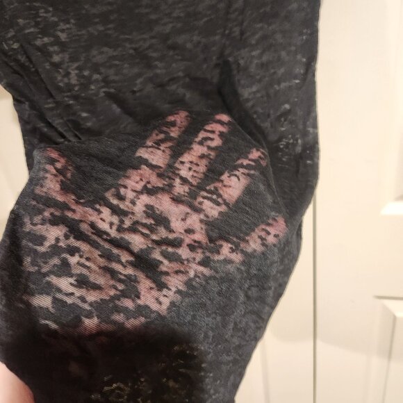 Short Sleeve Graphic Tee Shirt *SHEER* Willow Valley - Picture 2 of 11